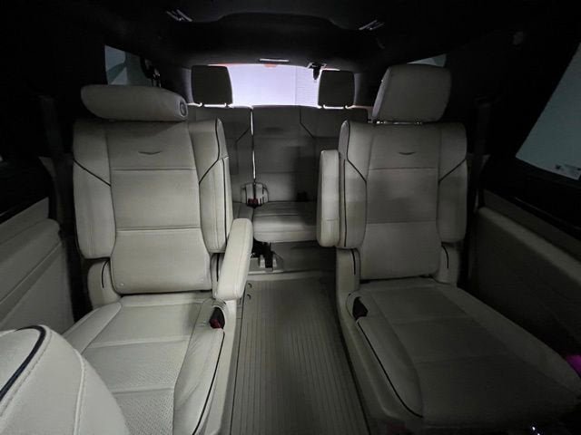 Certified 2024 Cadillac Escalade Premium Luxury w/ Performance Package AWD/4WD image 19