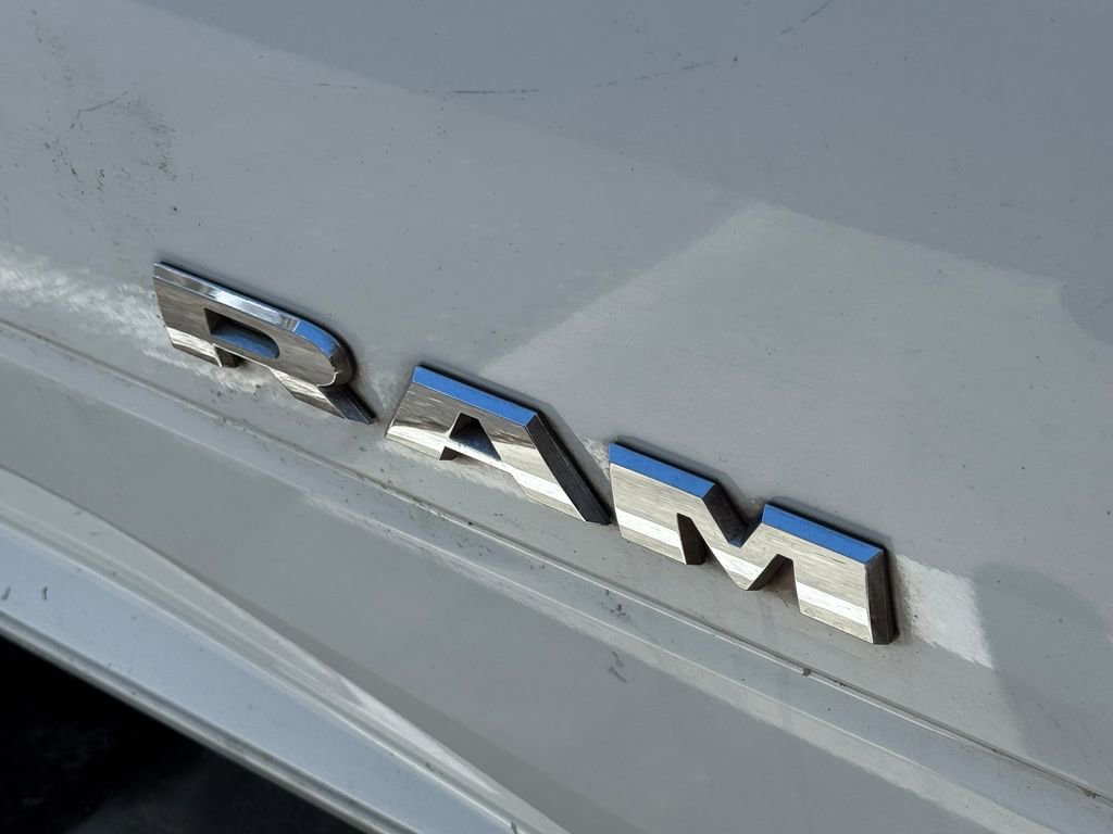 Used 2021 RAM 2500 Tradesman w/ Chrome Appearance Group RWD image 22