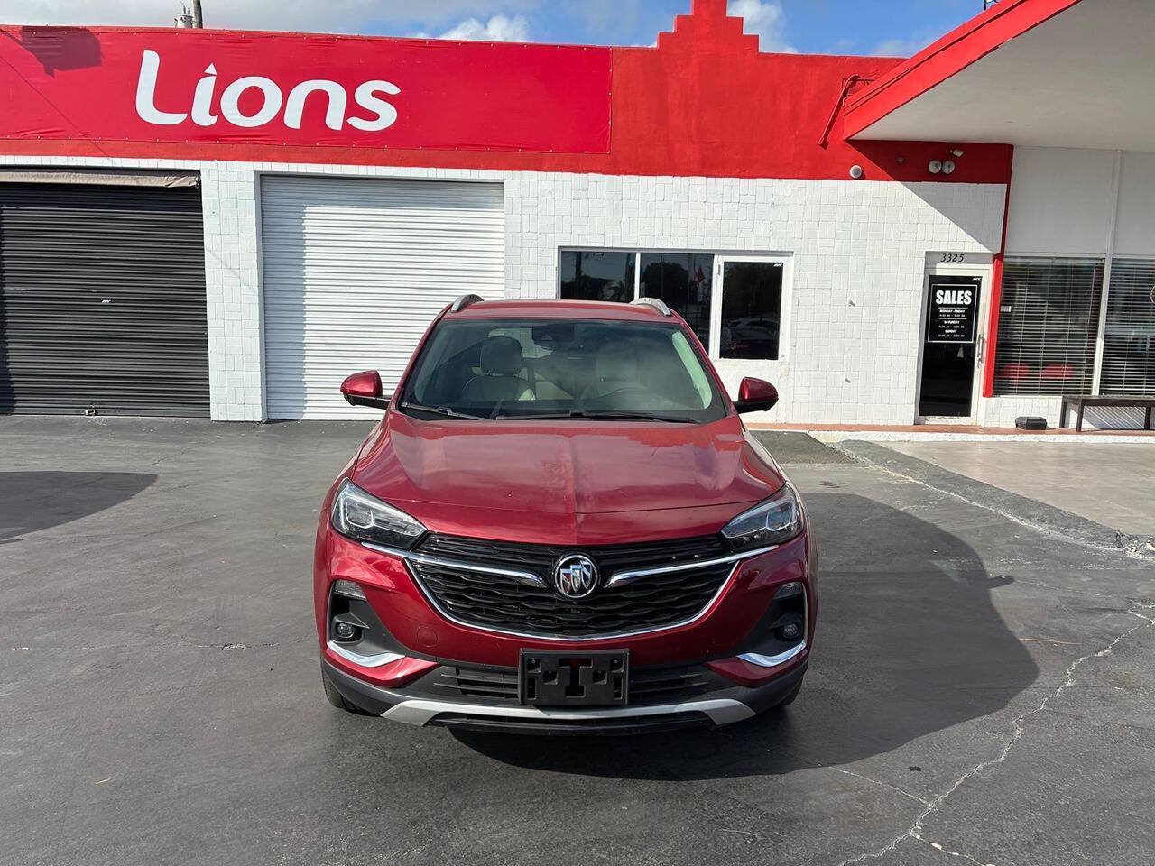Used 2021 Buick Encore GX Essence w/ Advanced Technology Package FWD image 1