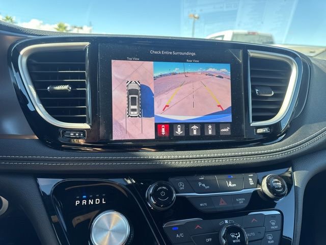 New 2026 Chrysler Pacifica Select image 23