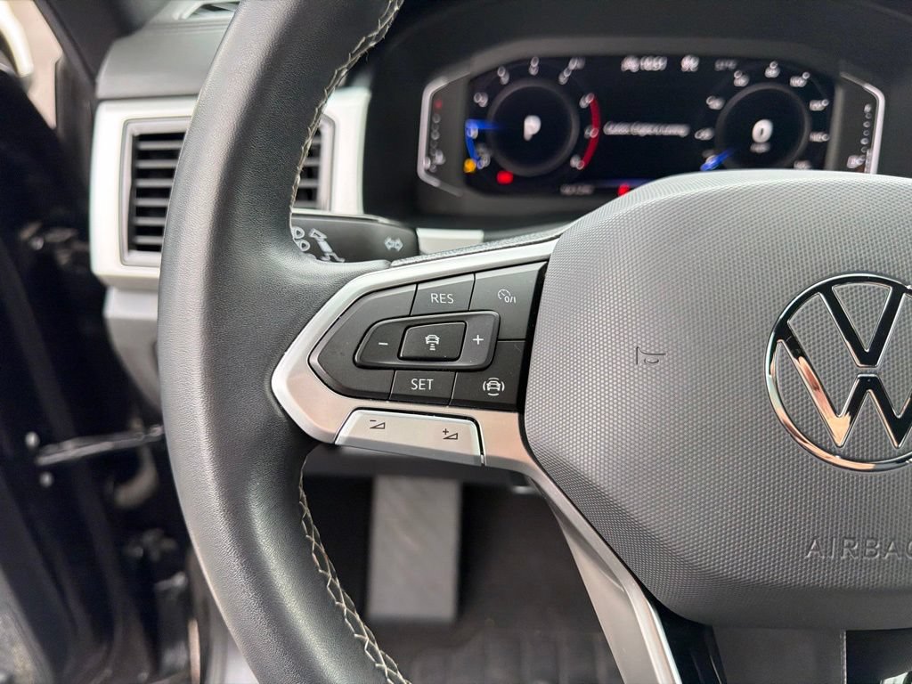Used 2022 Volkswagen Atlas Cross Sport SE AWD/4WD image 18