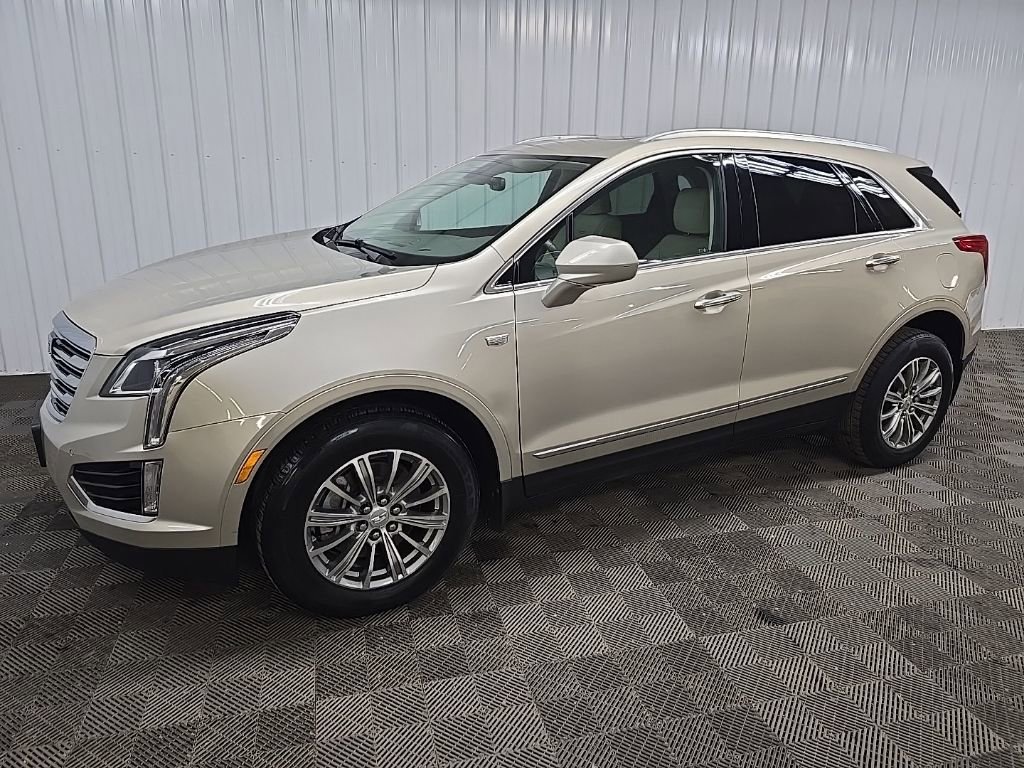 Used 2017 Cadillac XT5 Luxury w/ Driver Awareness Package image 6