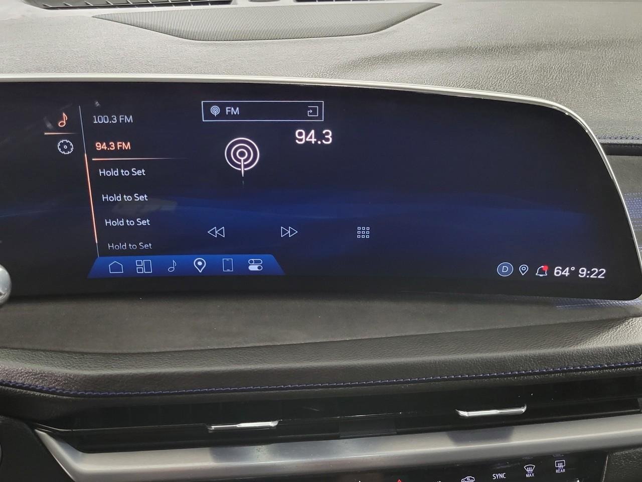 Certified 2024 Cadillac XT4 Sport AWD/4WD image 7