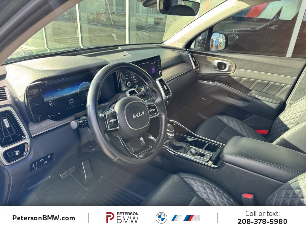 Used 2023 Kia Sorento SX Prestige image 16