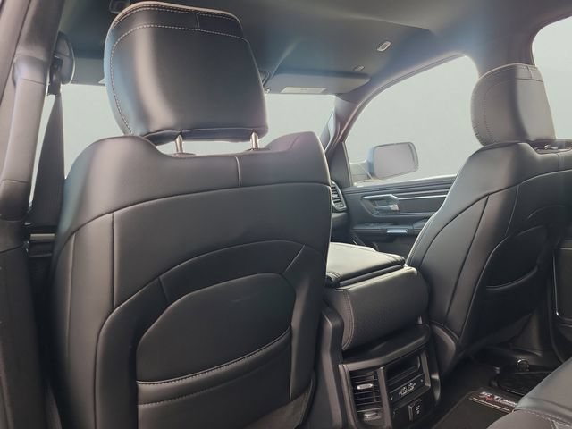 Used 2025 RAM 1500 Laramie AWD/4WD image 11