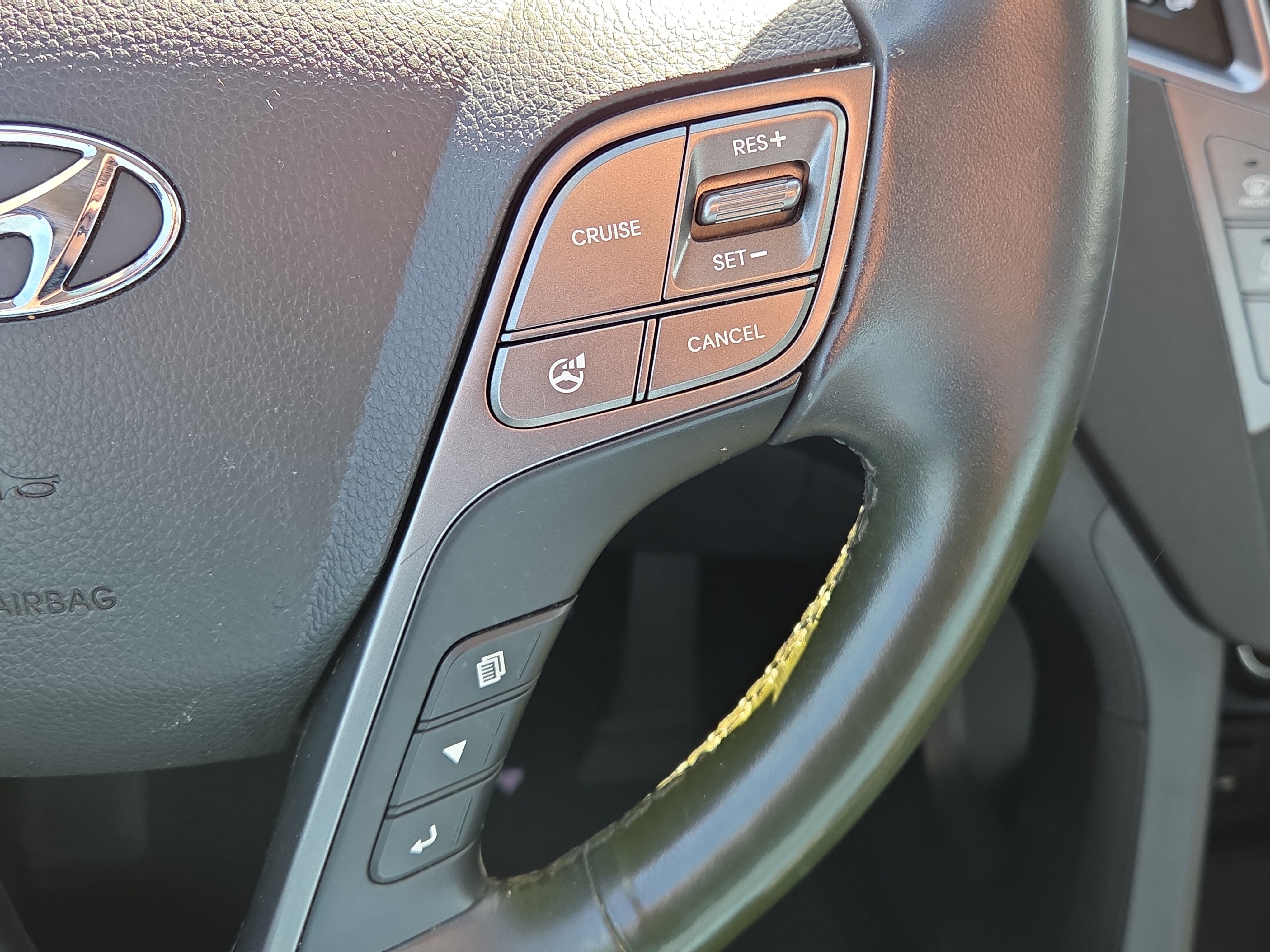 Used 2015 Hyundai Santa Fe Limited w/ Option Group 04 image 14