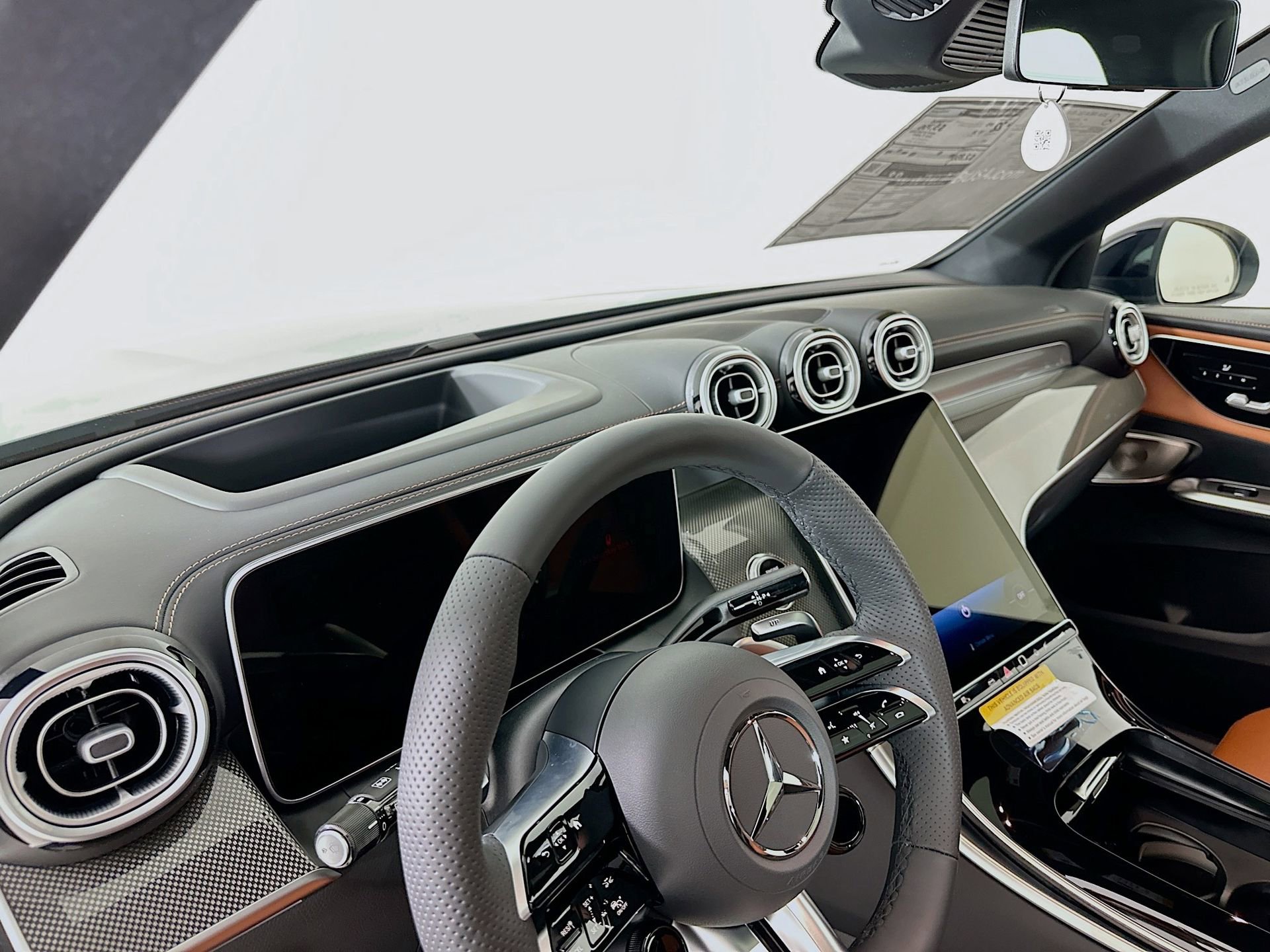 New 2026 Mercedes-Benz GLC 43 AMG 4MATIC image 10