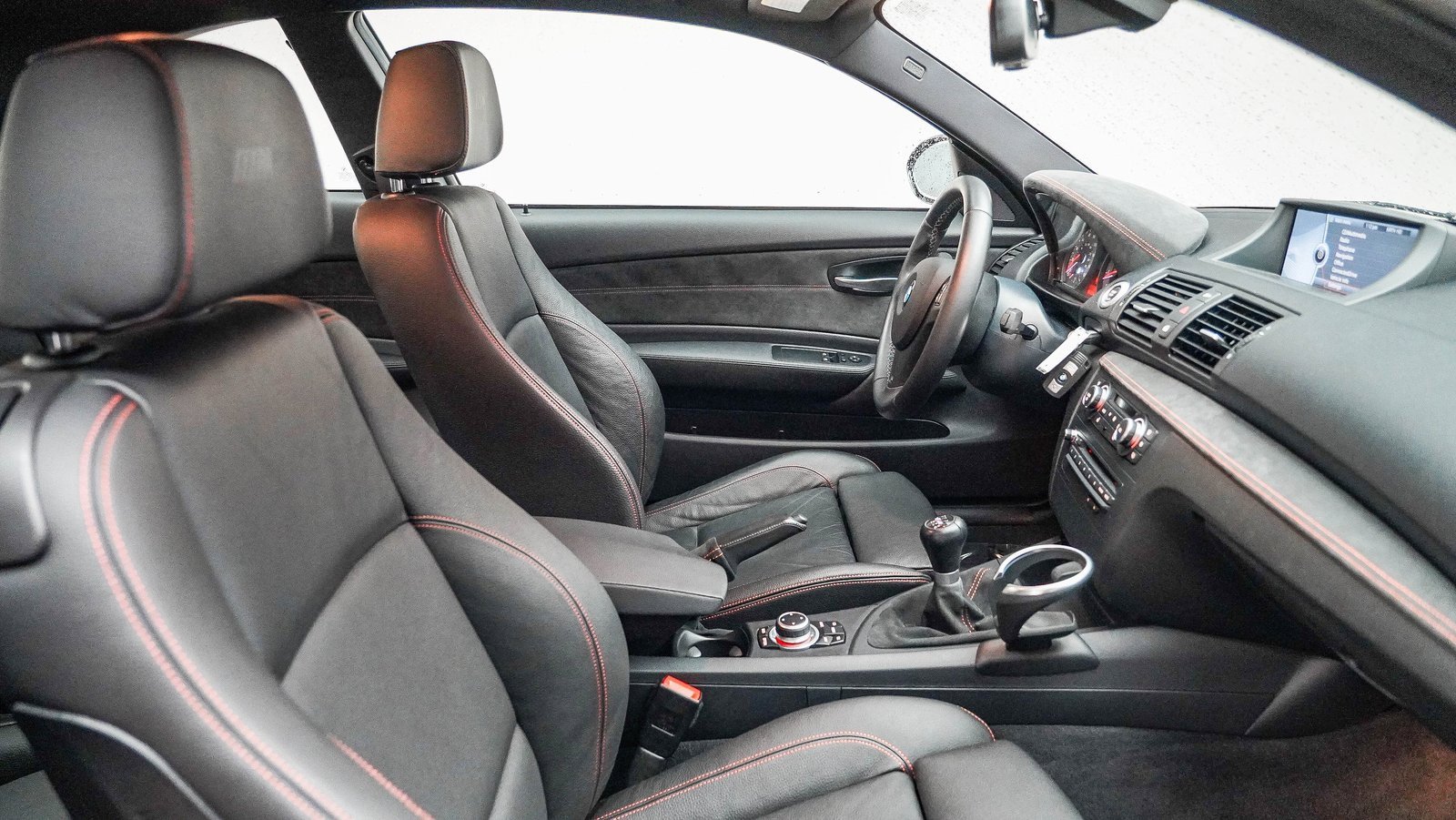 Used 2011 BMW 1 Series M image 16