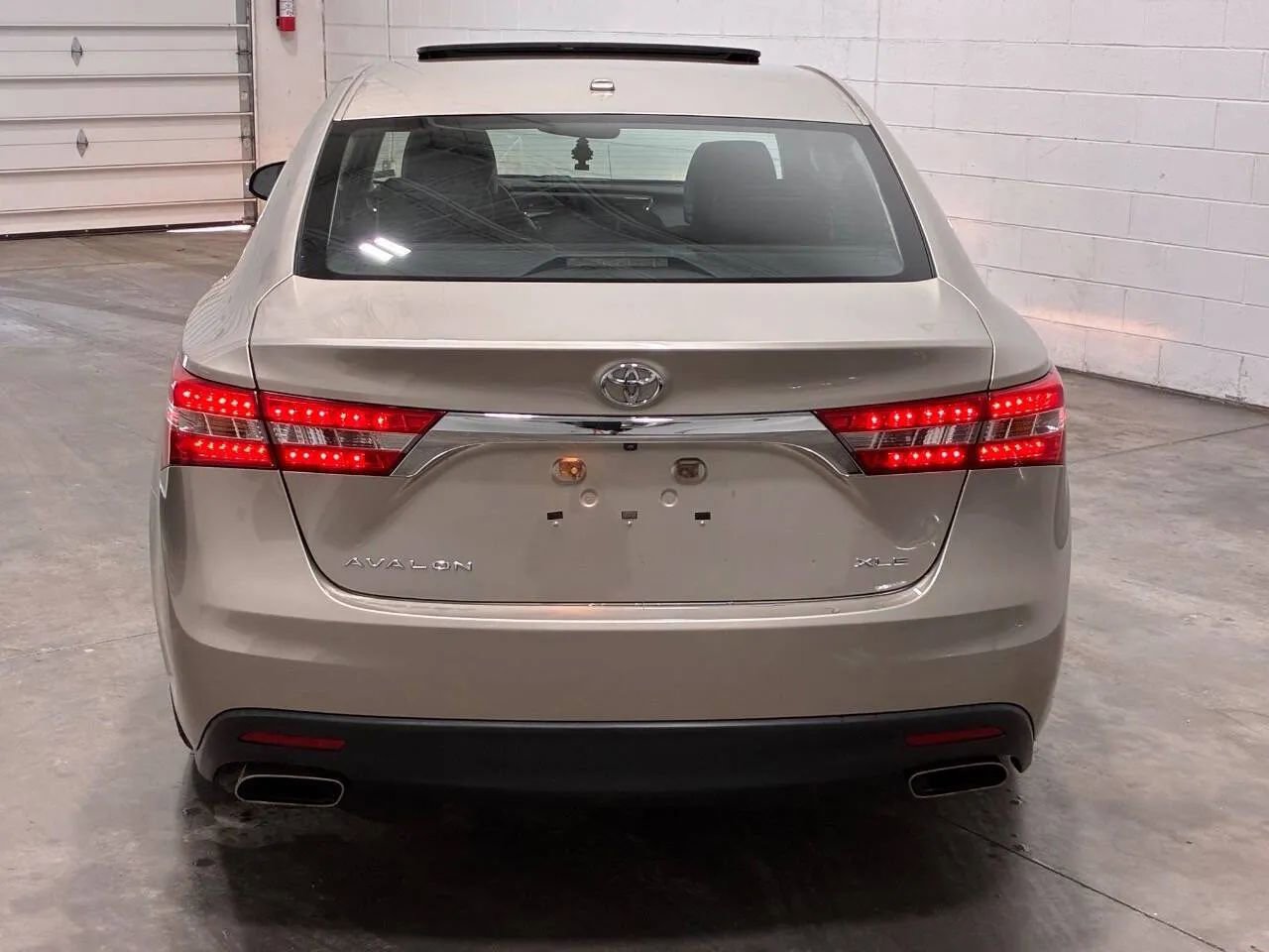Used 2014 Toyota Avalon XLE Touring image 7