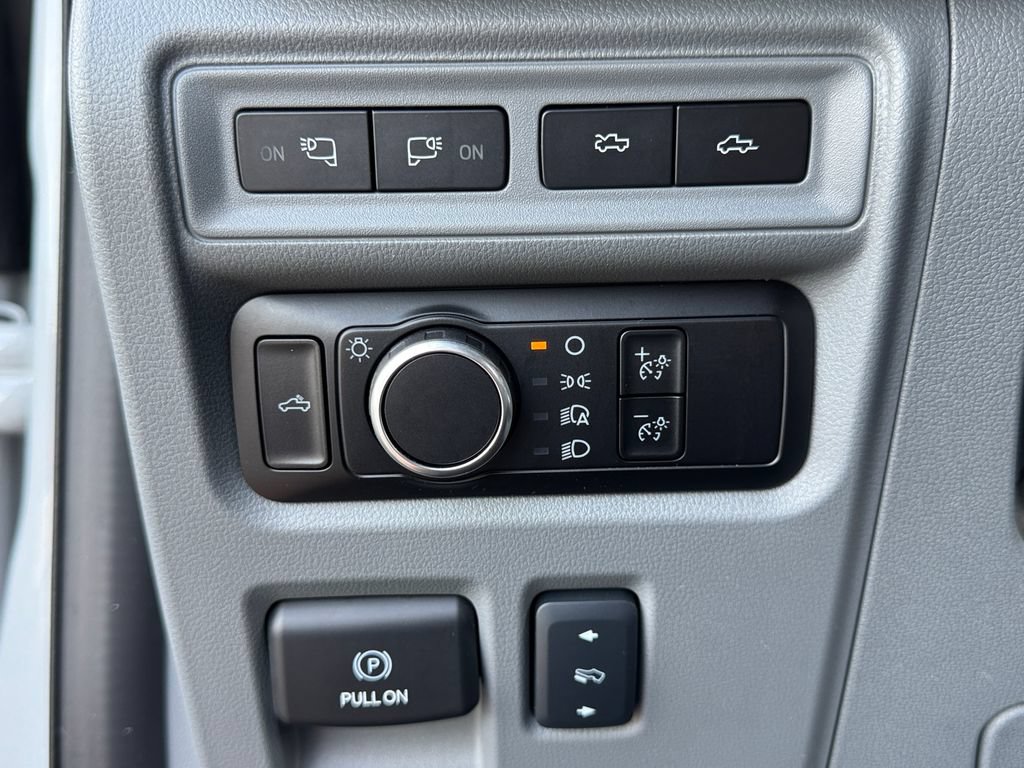 Used 2024 Ford F150 Lightning Flash AWD/4WD image 18