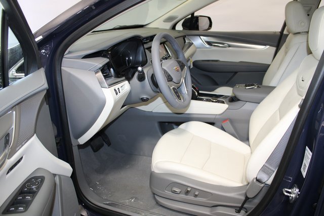New 2025 Cadillac XT5 Premium Luxury image 4