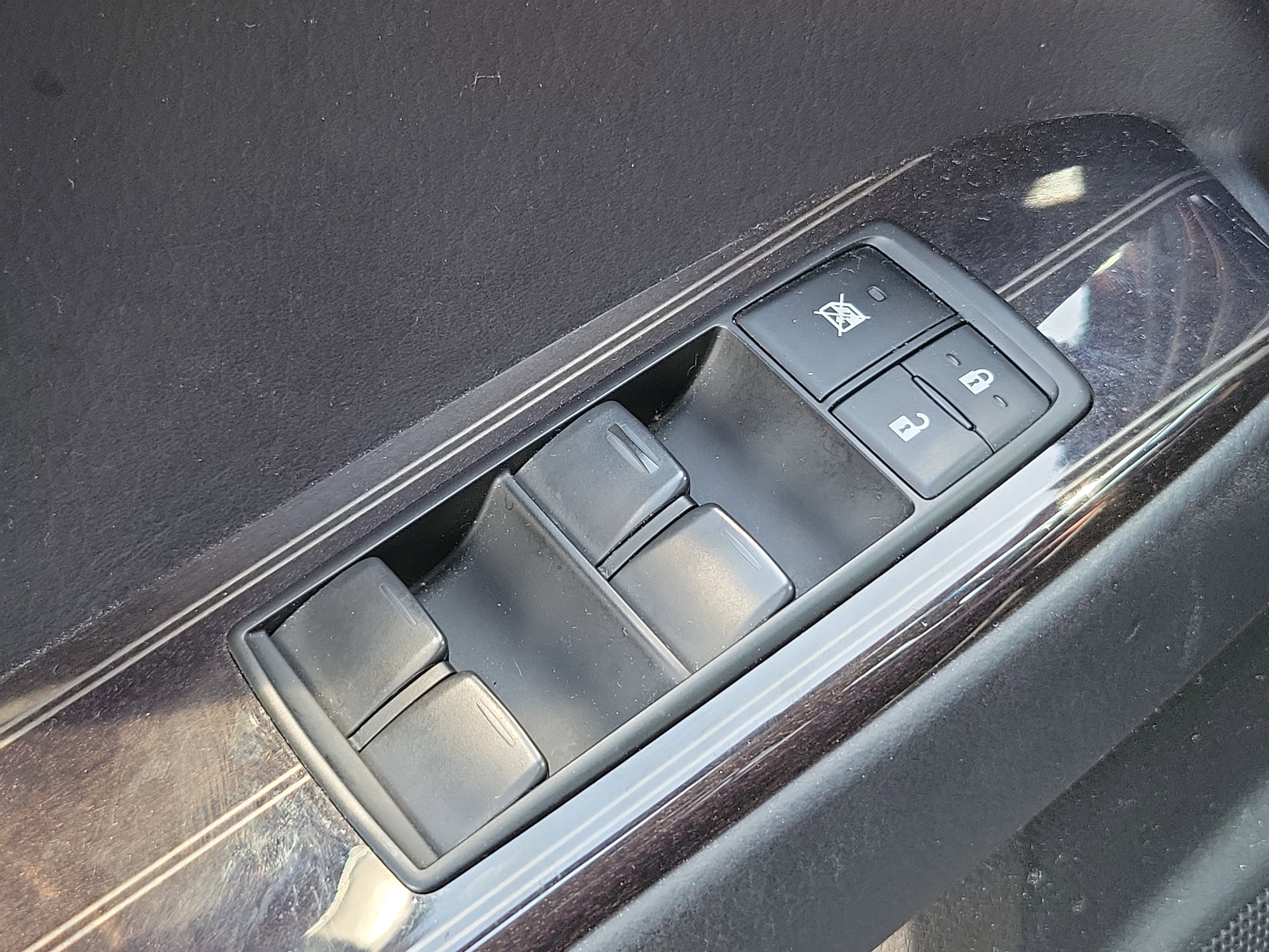 Used 2021 Lexus GX 460 Premium w/ Premium Package image 28