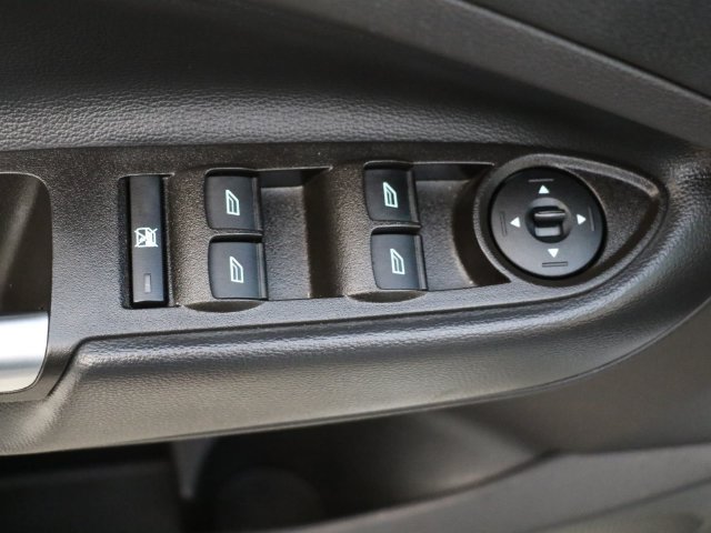 Used 2017 Ford Escape SE w/ SE Cold Weather Package AWD/4WD image 19