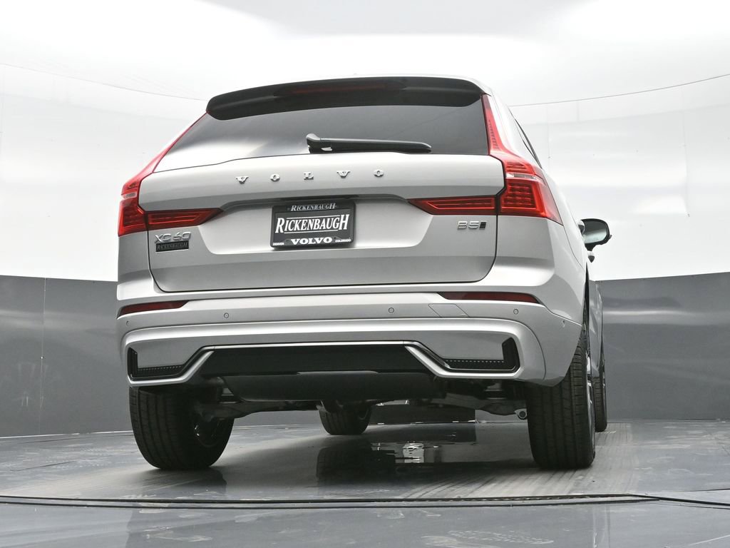 Used 2025 Volvo XC60 B5 Plus w/ Climate Package image 22
