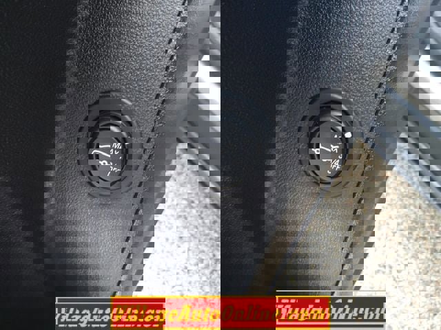 Used 2019 Chevrolet Equinox LT image 16