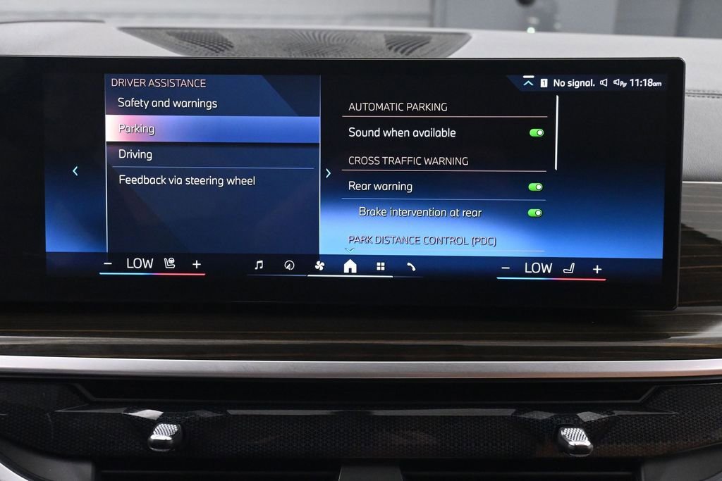 Used 2024 BMW X7 xDrive40i w/ Executive Package AWD/4WD image 41