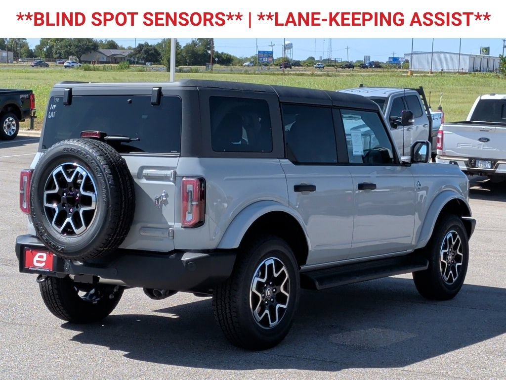 New 2026 Ford Bronco Outer Banks AWD/4WD image 8