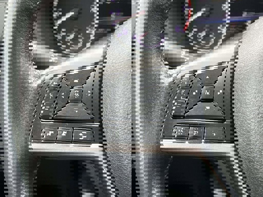 Used 2023 Nissan Sentra SV image 13