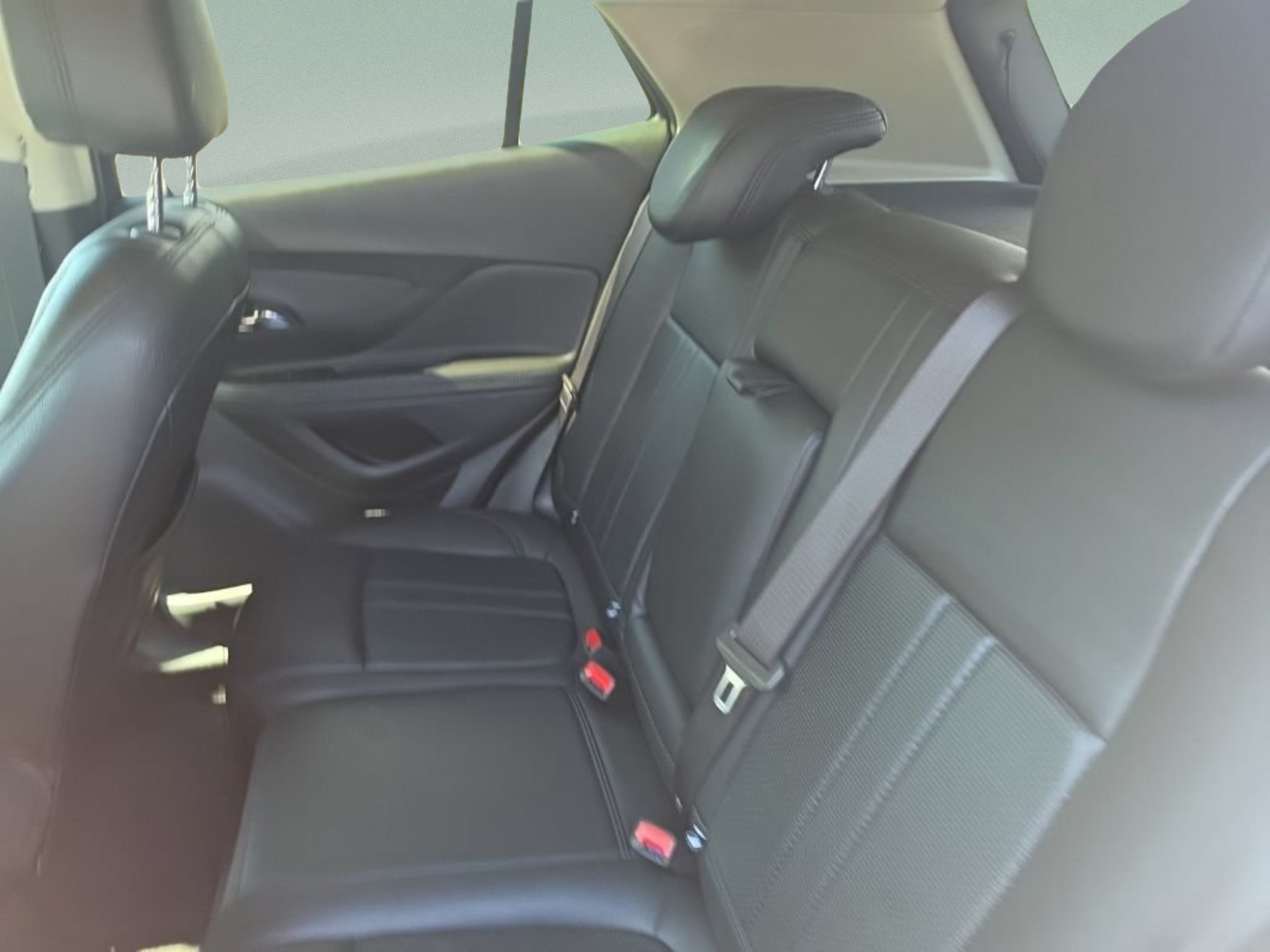 Used 2022 Buick Encore Preferred FWD image 25