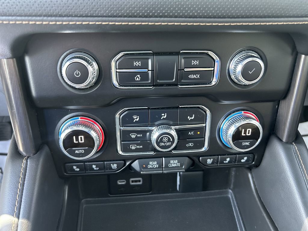 Used 2023 GMC Yukon AT4 w/ Technology Package image 25
