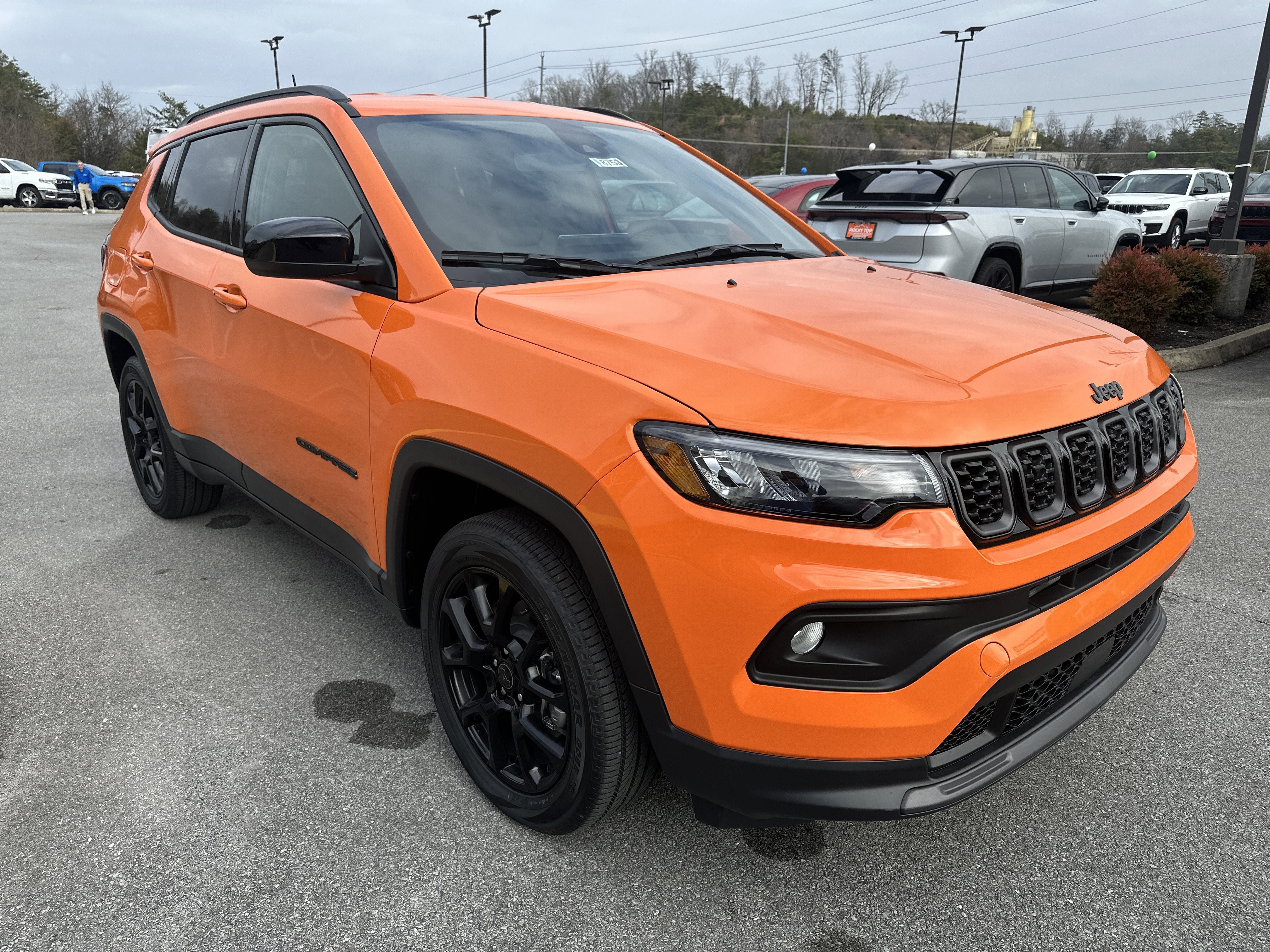 New 2026 Jeep Compass Latitude AWD/4WD image 4