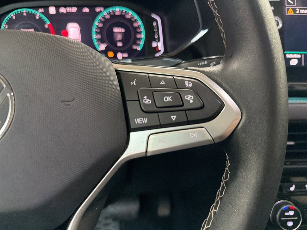 Used 2022 Volkswagen Taos SEL image 18