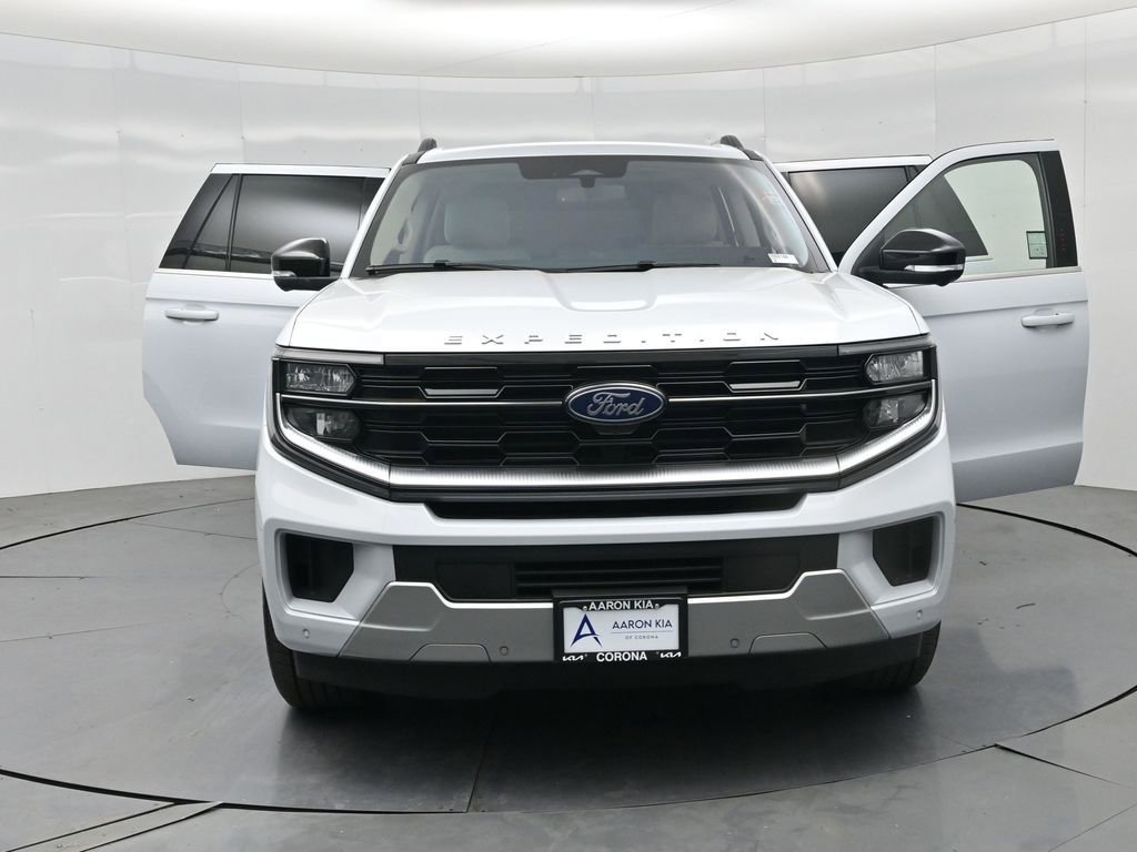 Used 2025 Ford Expedition Max Platinum AWD/4WD image 32