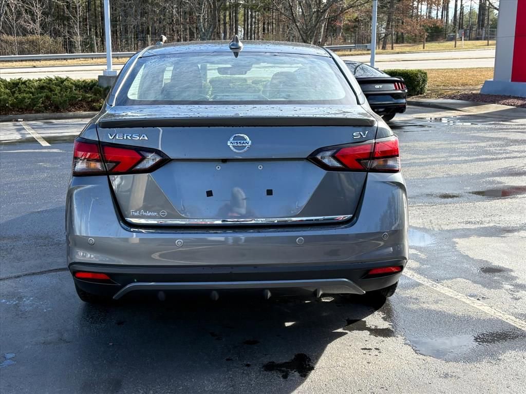 Certified 2022 Nissan Versa SV w/ Electronics Package image 7