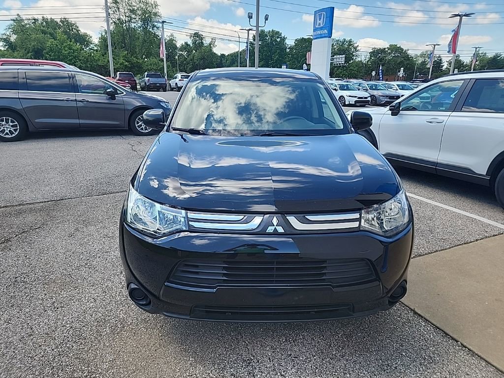 Used 2014 Mitsubishi Outlander ES FWD image 4
