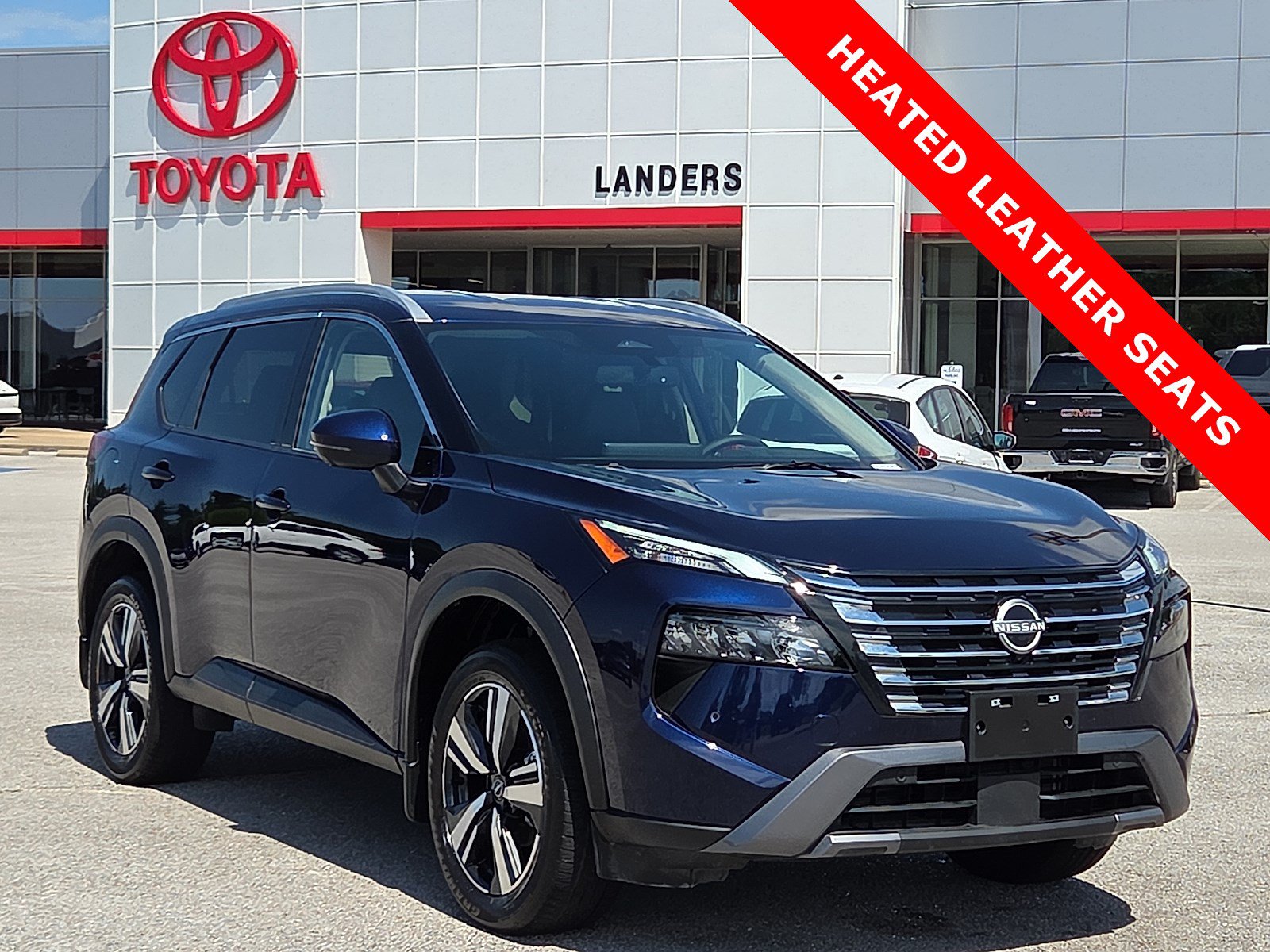 Used 2025 Nissan Rogue SL