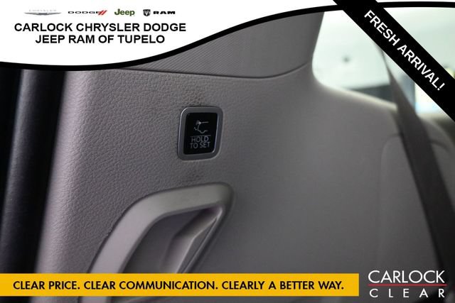 Used 2024 Jeep Wagoneer 2WD image 33