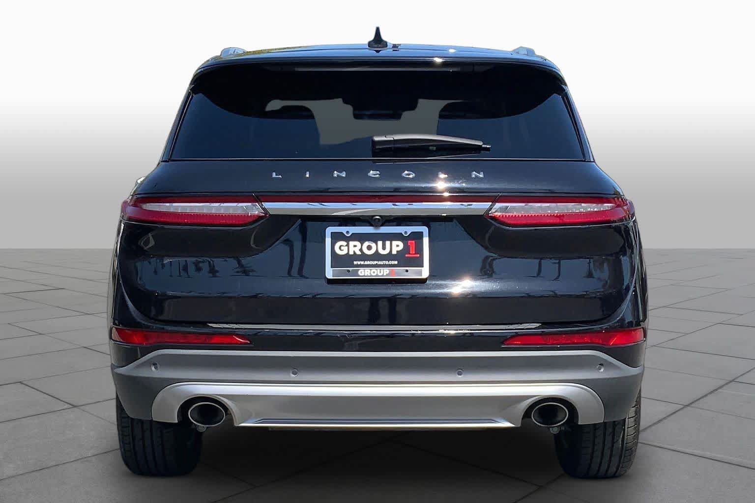 Used 2024 Lincoln Corsair Reserve w/ Equipment Group 201A AWD/4WD image 4