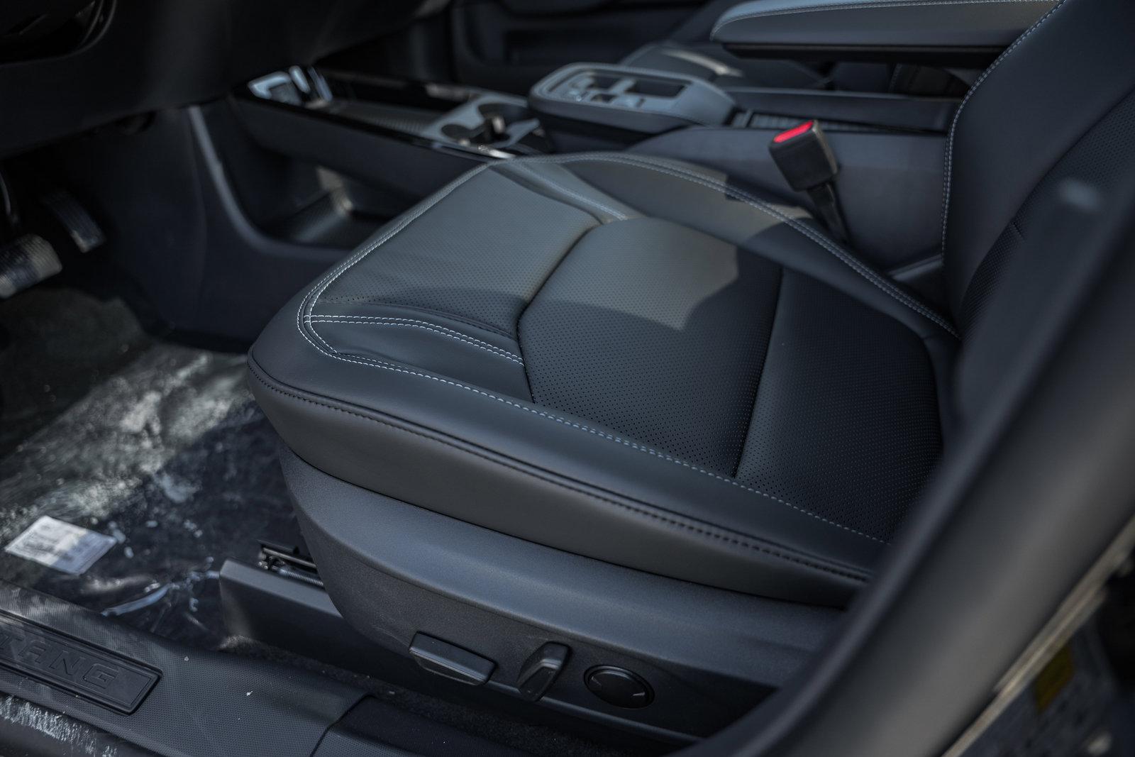 New 2025 Ford Mustang Mach-E Premium image 33