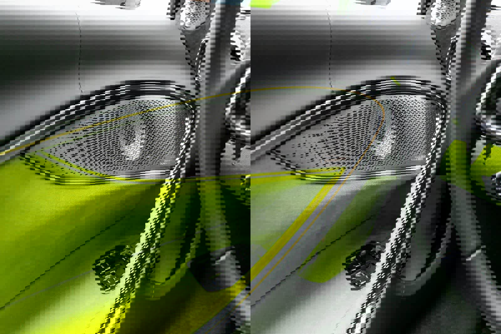 New 2026 McLaren Artura image 30