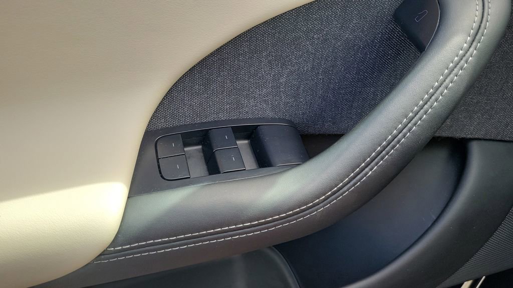 Used 2021 Tesla Model S Long Range AWD/4WD image 18