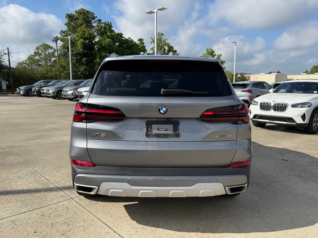 Certified 2024 BMW X5 sDrive40i w/ Premium Package RWD image 4
