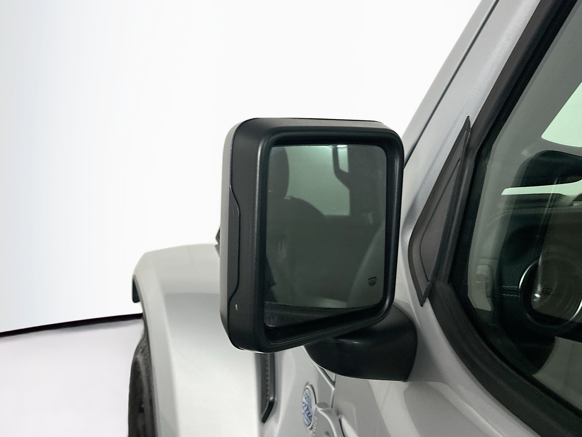 Used 2023 Jeep Wrangler Unlimited Sahara AWD/4WD image 16