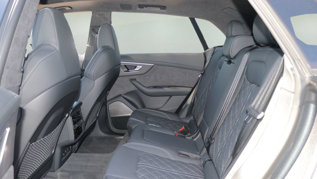 New 2027 Audi SQ8 Prestige AWD/4WD image 12