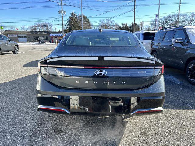 New 2026 Hyundai Sonata SEL image 3