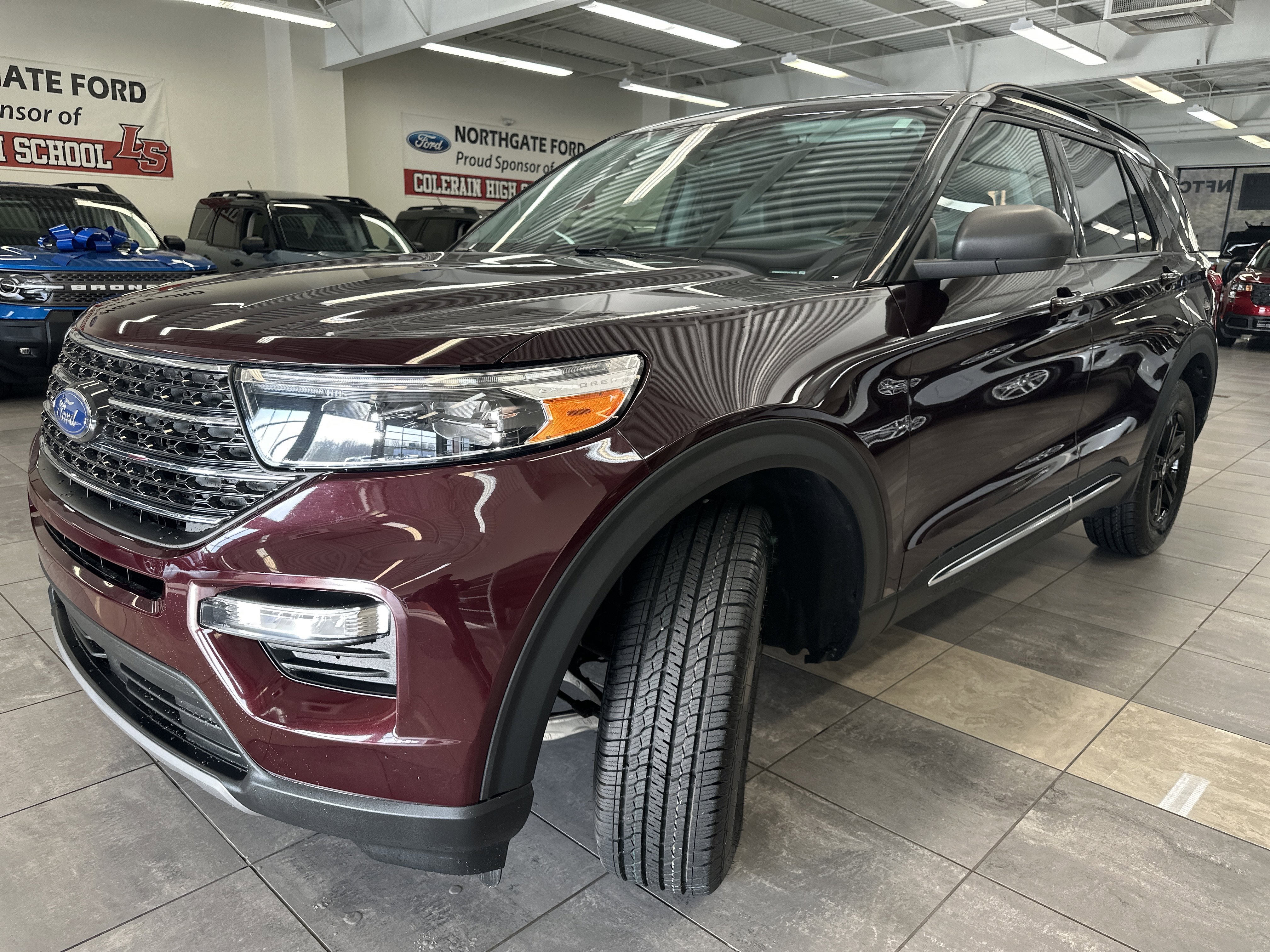 Used 2023 Ford Explorer XLT w/ Equipment Group 202A image 17