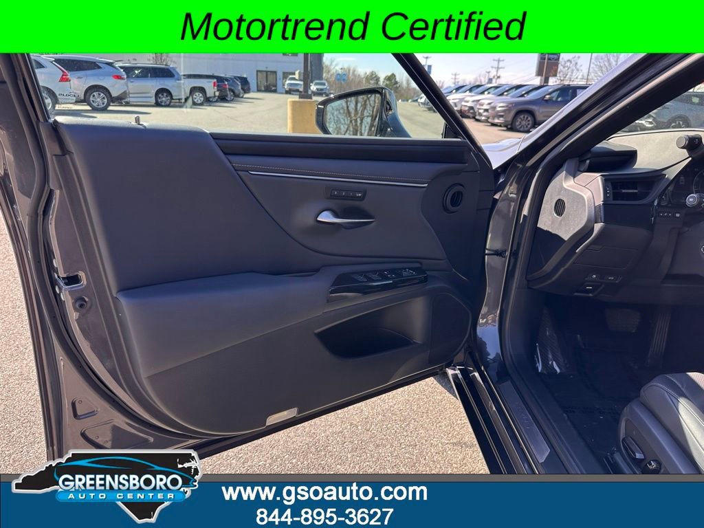 Used 2023 Lexus ES 250 w/ Premium Package image 15