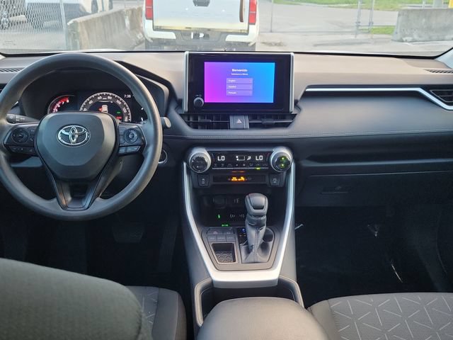 Used 2024 Toyota RAV4 XLE FWD image 9