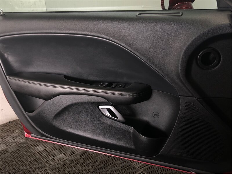 Used 2018 Dodge Challenger SXT RWD image 16