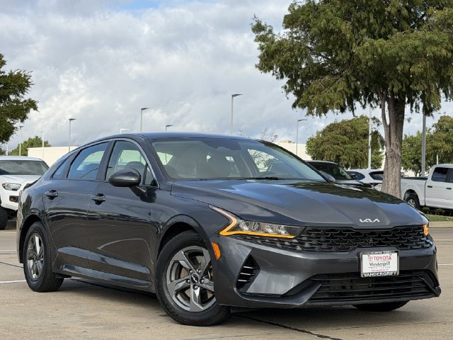 Used 2022 Kia K5 LXS FWD image 2