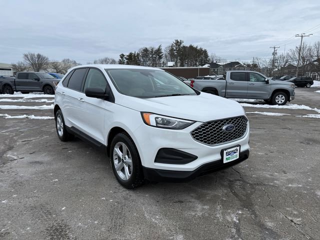 Used 2023 Ford Edge SE image 16