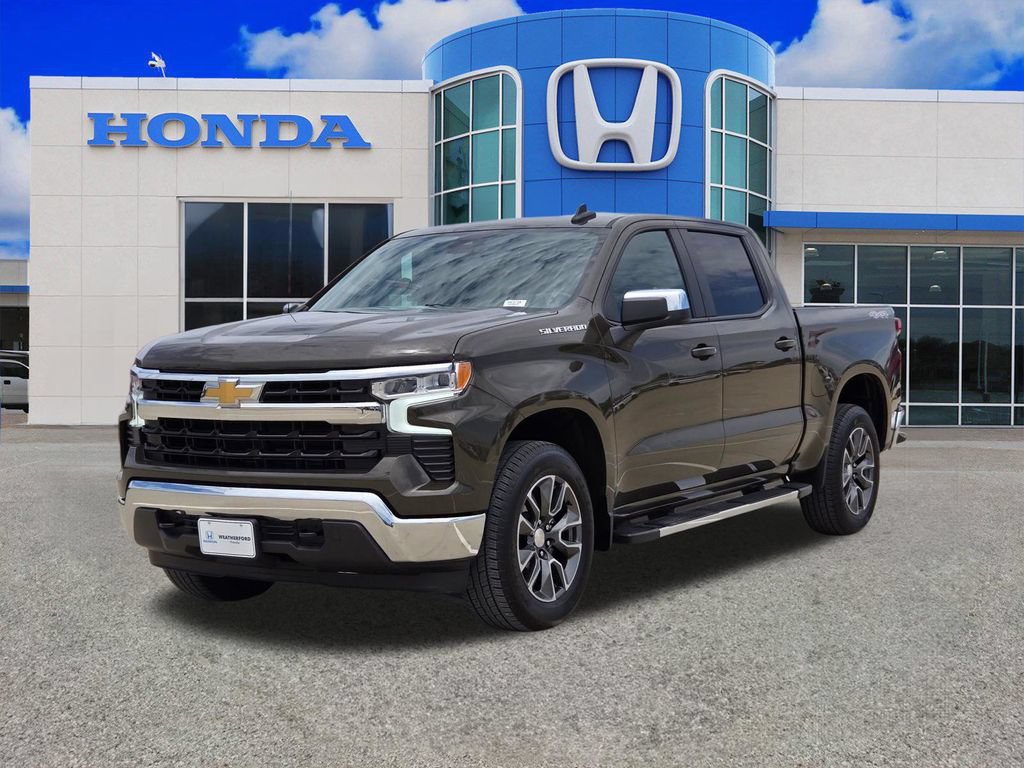 Used 2023 Chevrolet Silverado 1500 LT AWD/4WD image 7