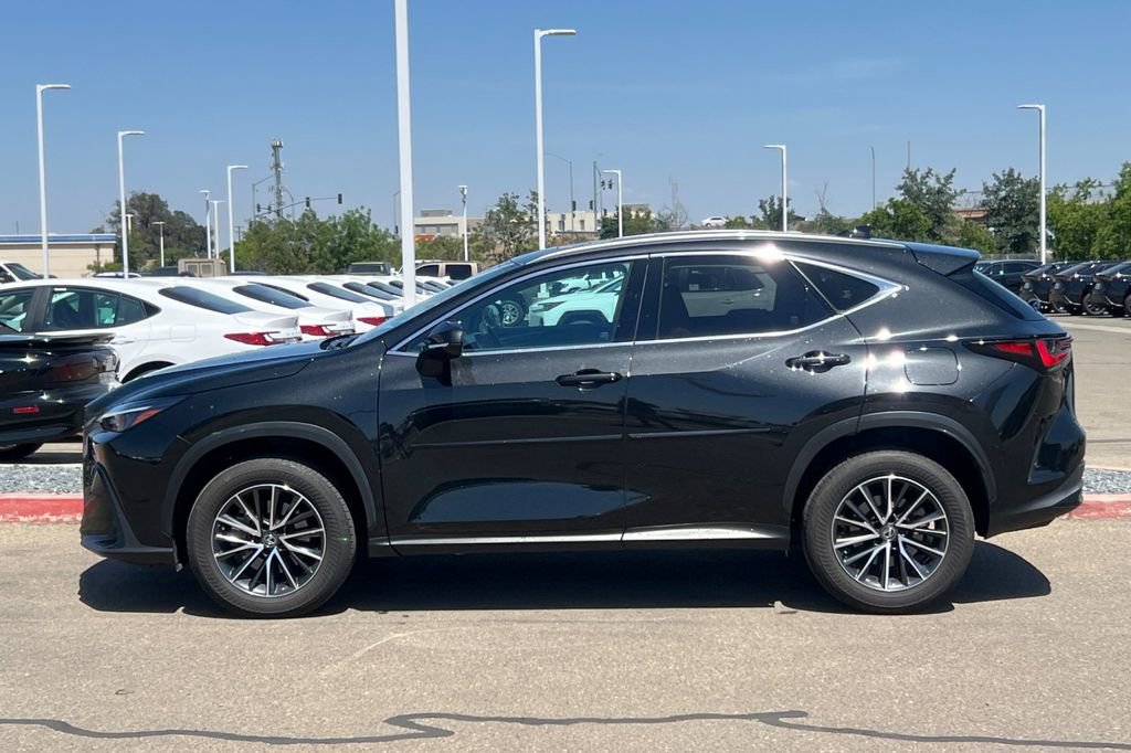 Used 2023 Lexus NX 350h AWD w/ Towing Package (2000 Lbs) image 9