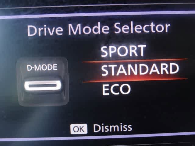 Used 2023 Nissan Rogue SV FWD image 33