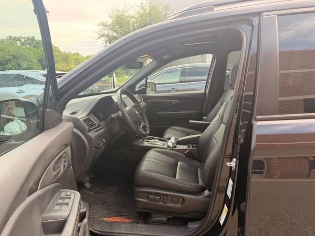 Used 2023 Honda Passport TrailSport image 9