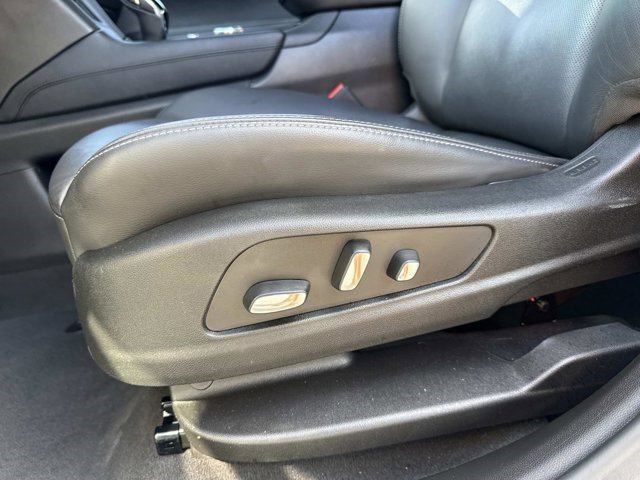 Certified 2024 Cadillac XT6 Sport w/ Technology Package image 27